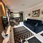 Charming Home 2 Min. From Barigui Park