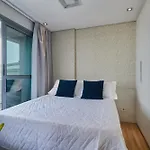 Estudio Aconchegante No Centro De Curitiba - Ar Condicio E Localizacao Perfeita!