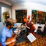 Expresso Curitiba Hostel e Coffee Bar