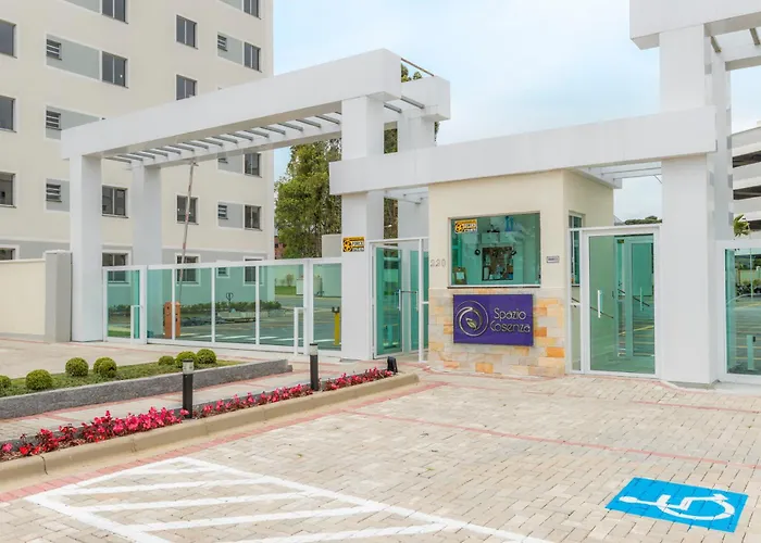 Apto Em Condominio Clube Frente Pro Bosque E Lago No Terminal Do Pinherinho Proximo Ao Centro - Garagem Para 2 Veiculos