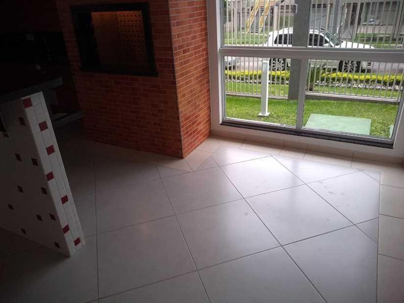 Inteiro Na Regiao Nobre De Apartment
