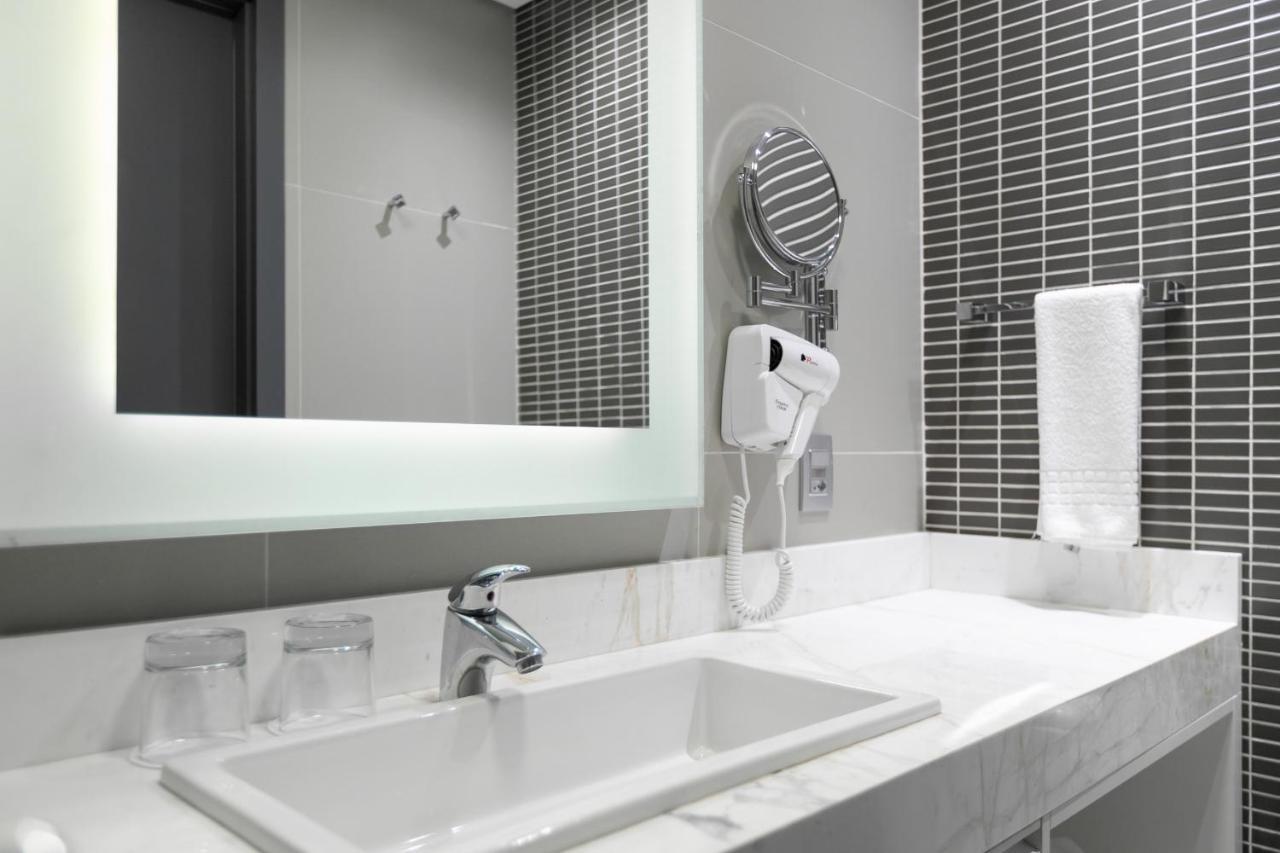 Apartamento Studio Premium Batel - Hsb007 *