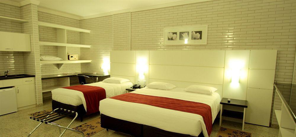 Hotel Confiance Soho Batel 4*