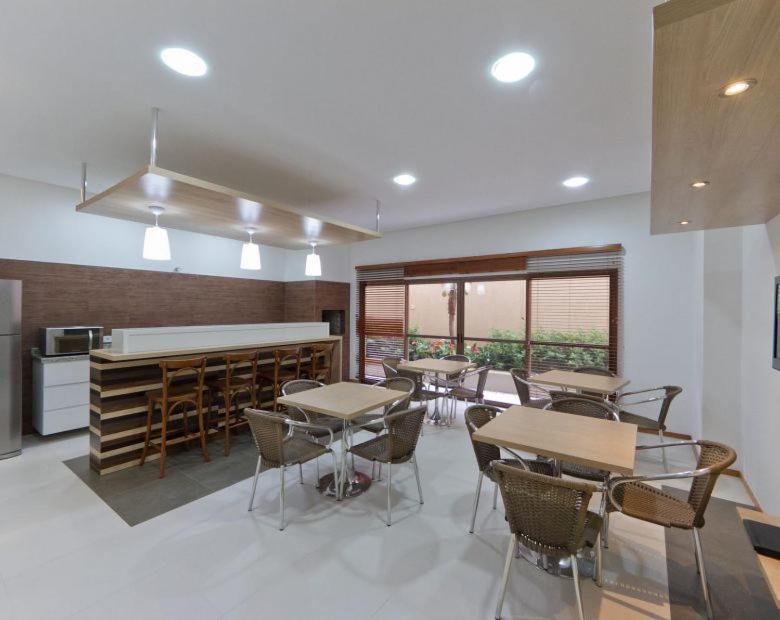 Alto Padrao! Shop. Estacao. Piscina, Sauna, Academia. Novo! Apartamento Curitiba