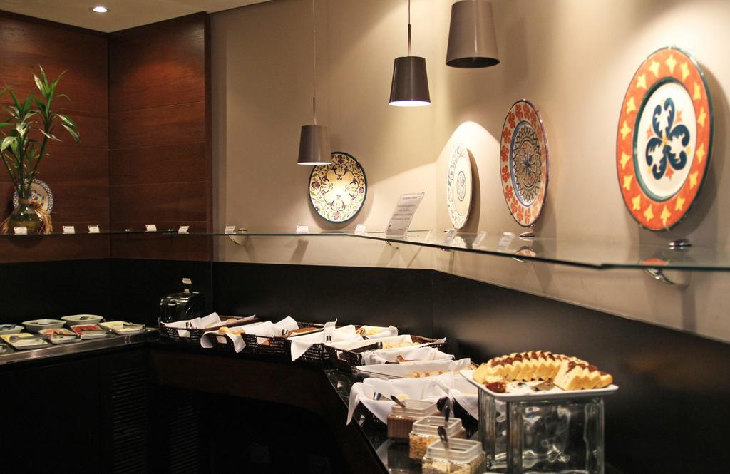 Blue Tree Towers Saint Michel Hotel 4*