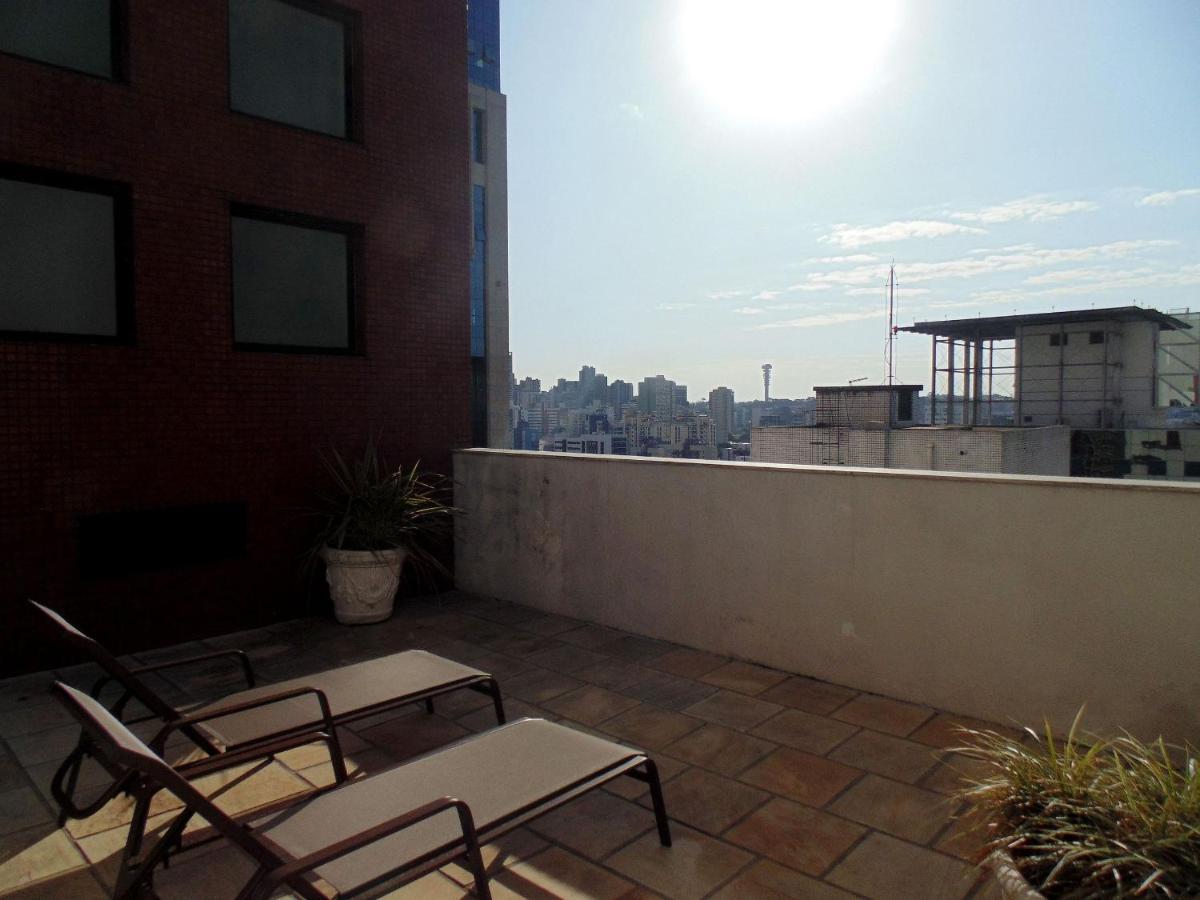 Flat No Local Do Centro/batel Apartment