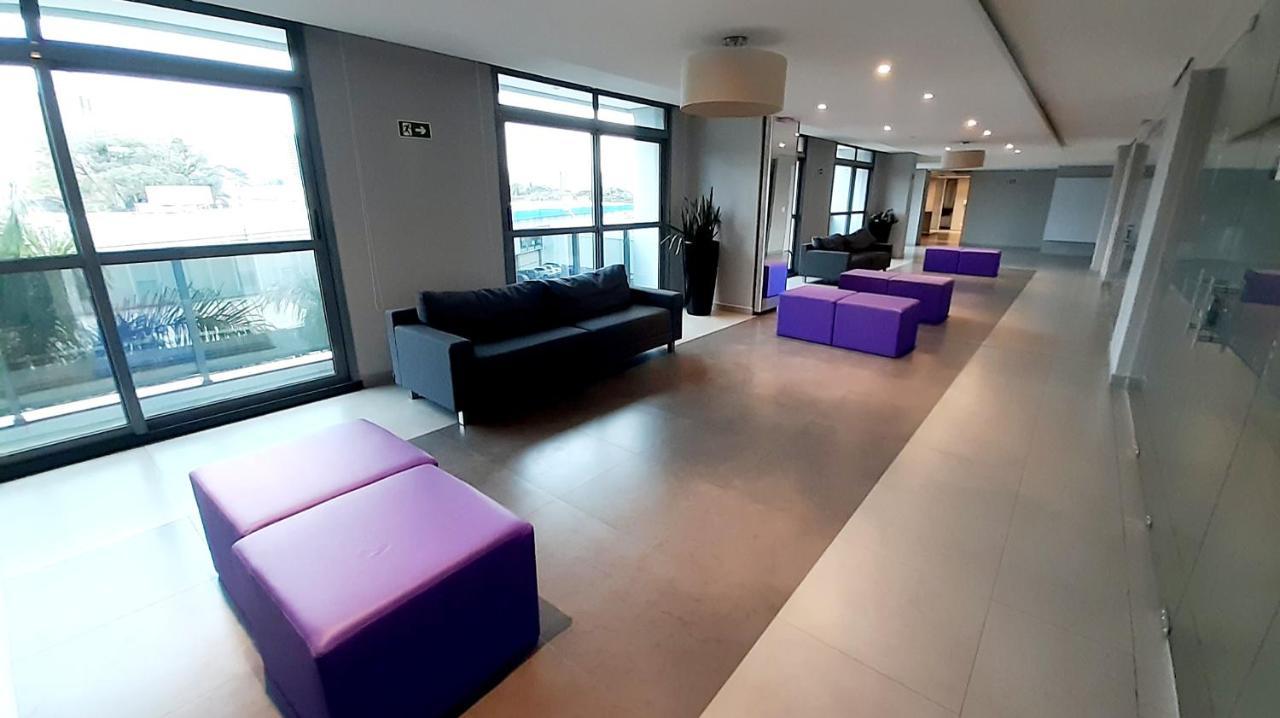 Estudio Aconchegante No Centro De - Ar Condicio E Localizacao Perfeita! Apartamento Curitiba