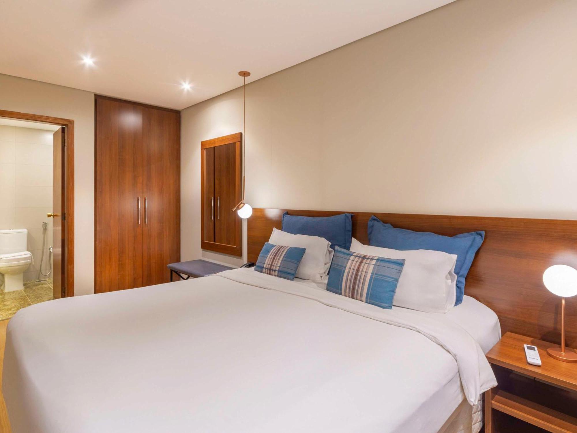 Mercure Golden 4*