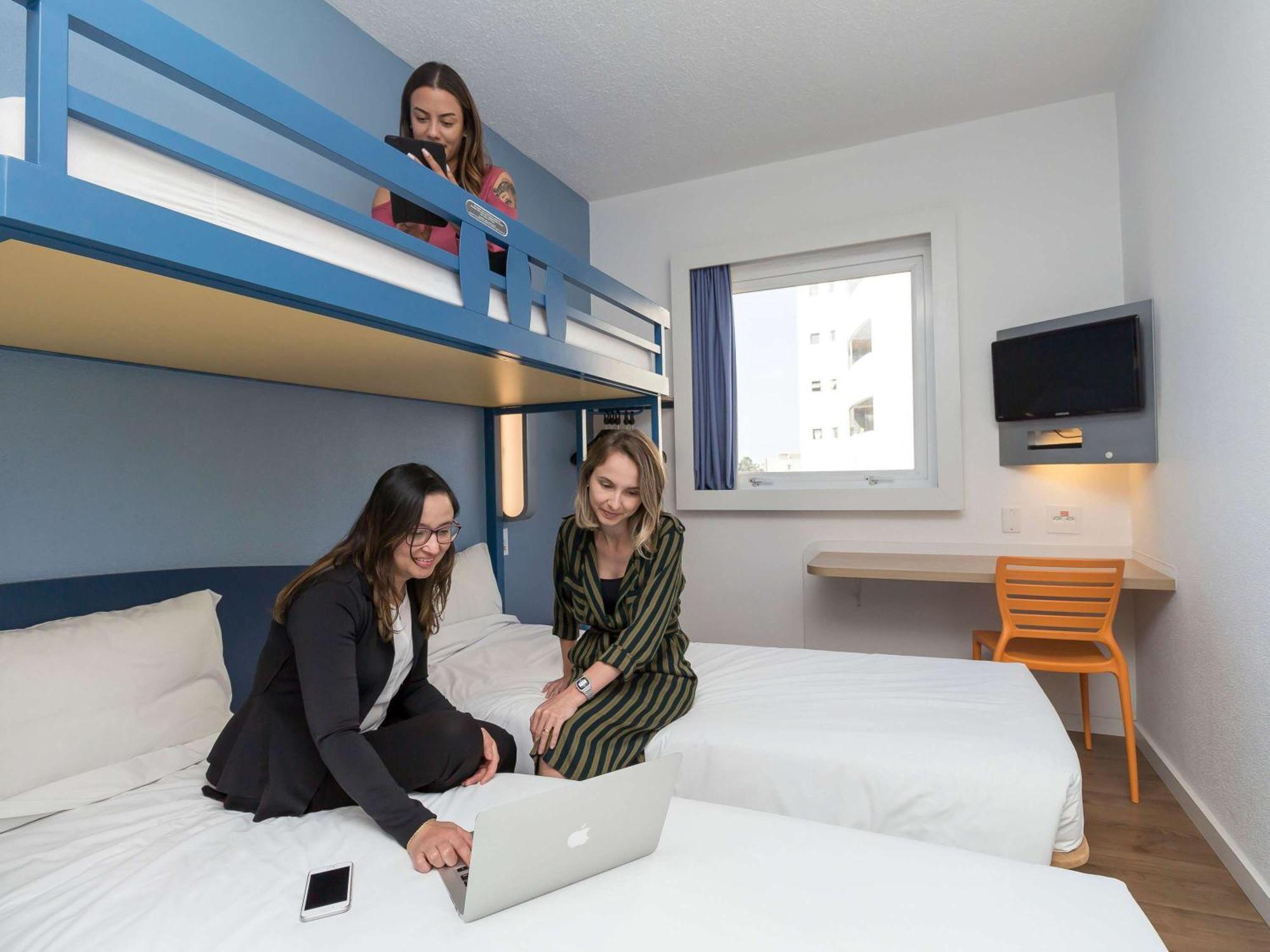 Ibis Budget Centro 2*