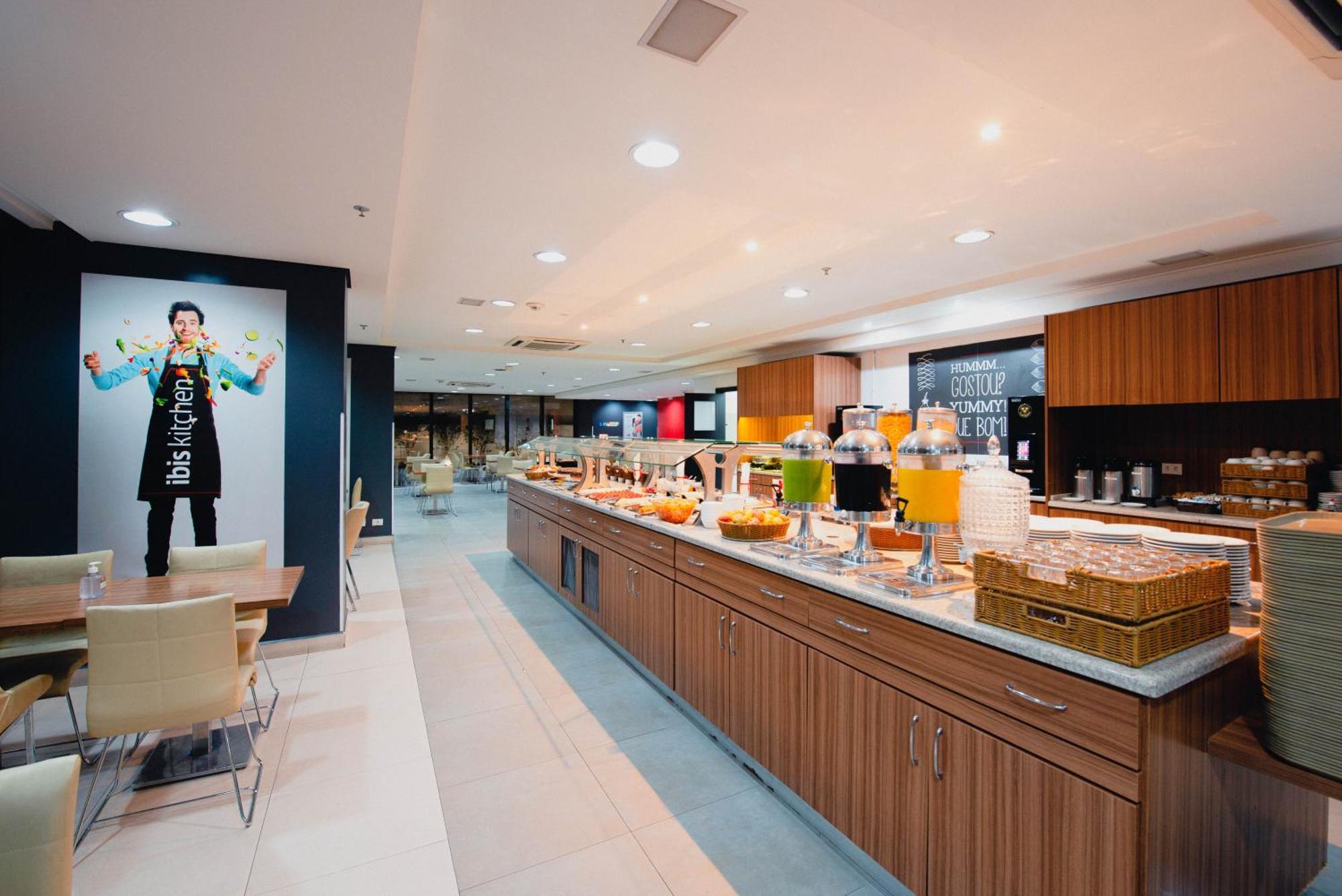 Ibis Shopping Hotel
