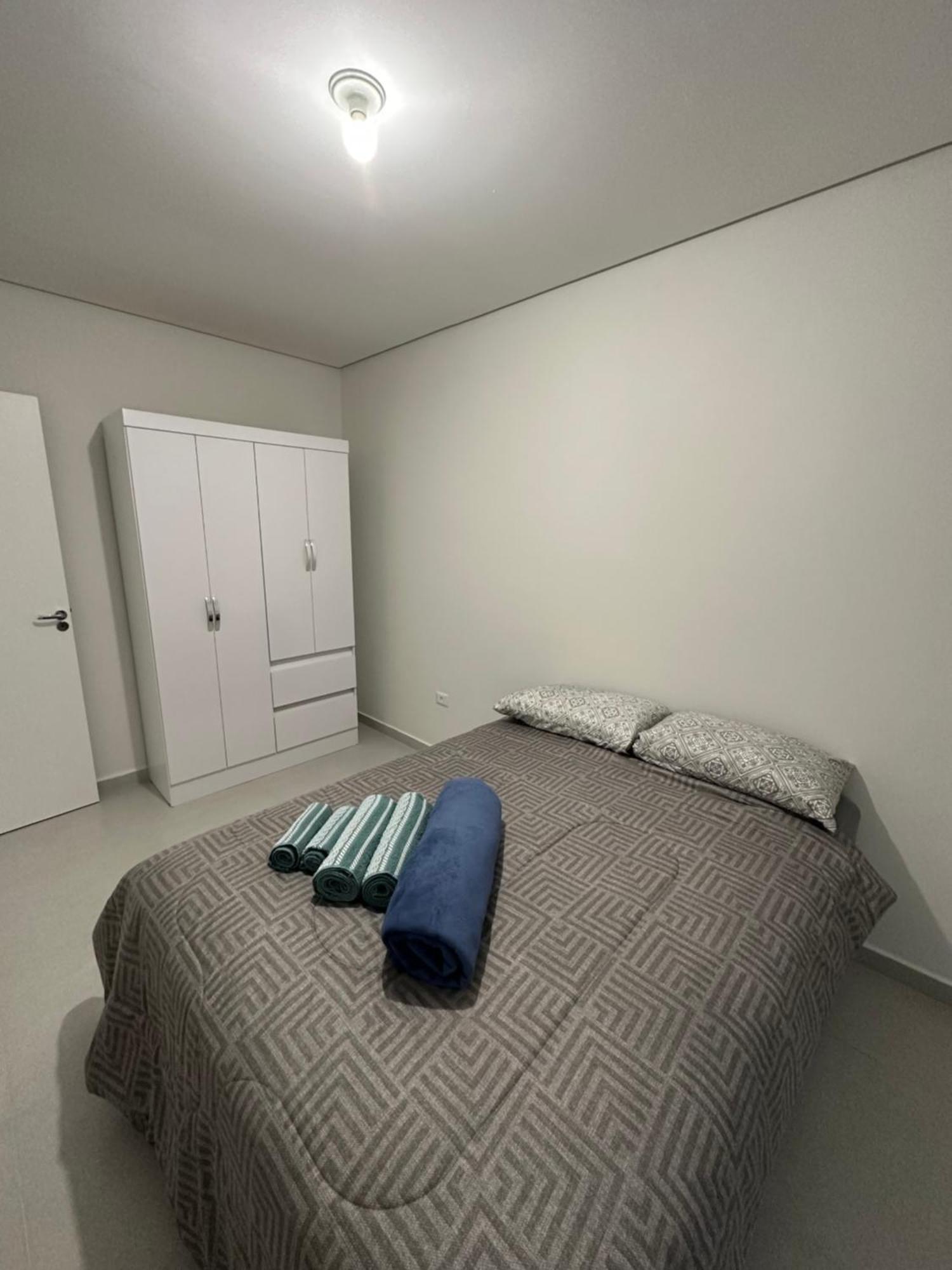 Dois Quartos Com Garagem No Centro De Apartamento Curitiba