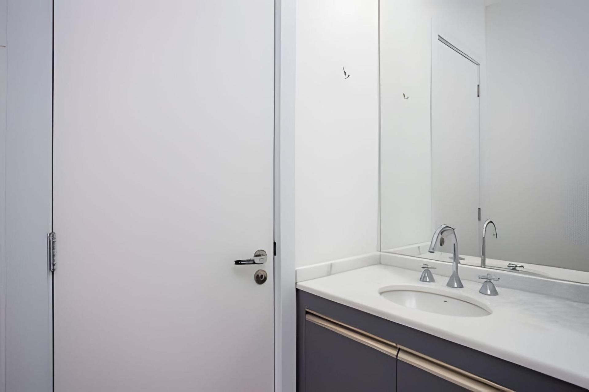 Apto Confortavel Centro/batel Apartamento *