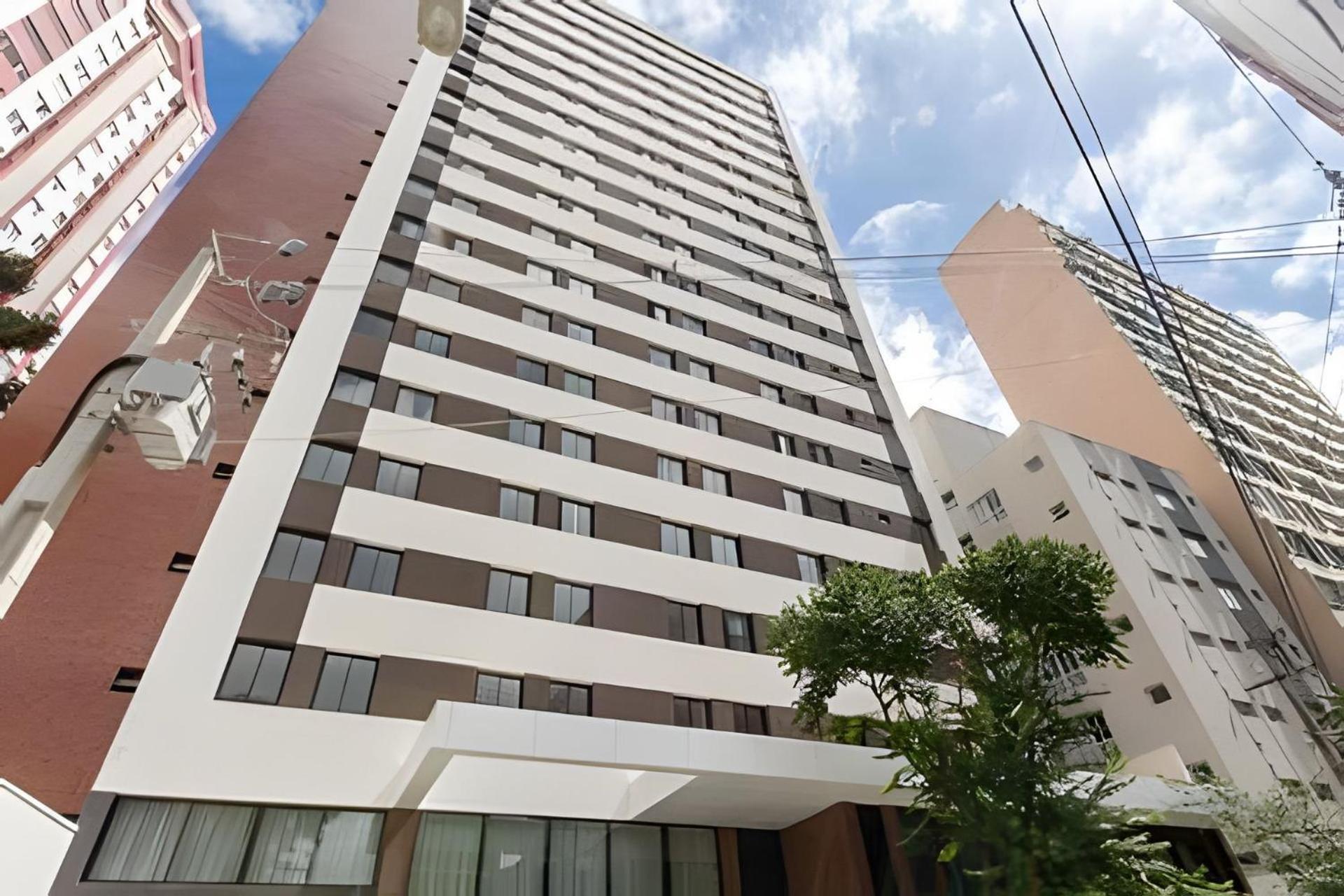 Apto Confortavel Centro/batel Apartamento *