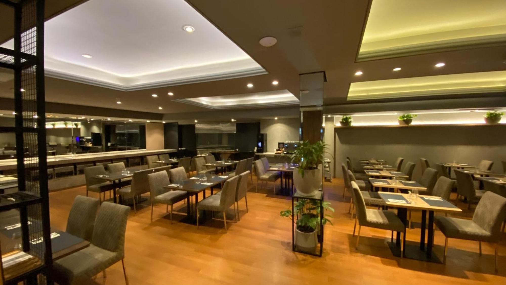 Hotel Grand Mercure Rayon 5*