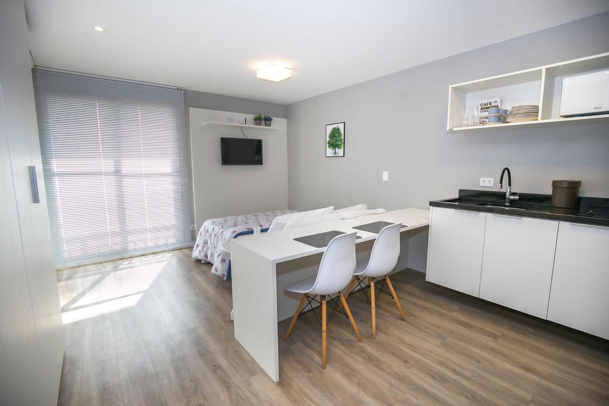 Apartamento Com Sacada - All0802 *