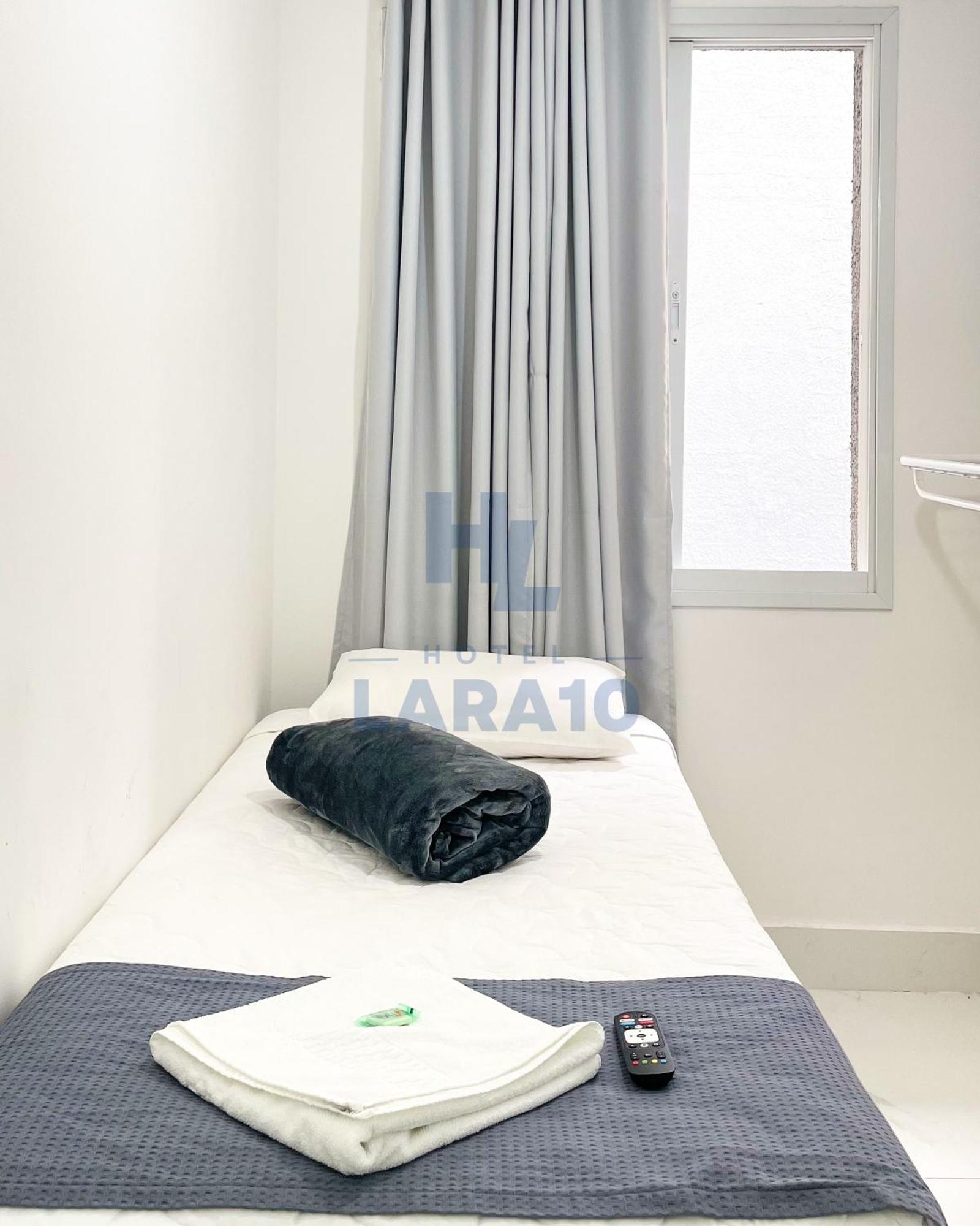 Lara 10 Hotel
