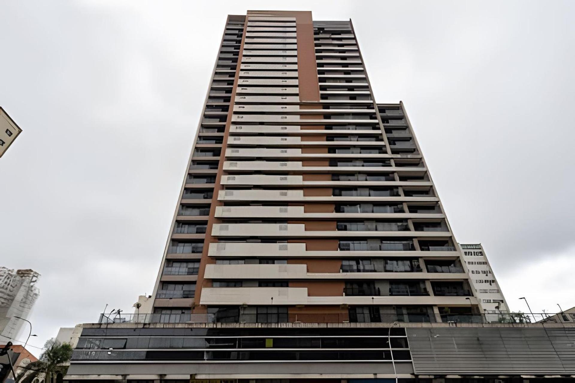 Apartamento Predio Em Frente Ao Shopping Estacao *