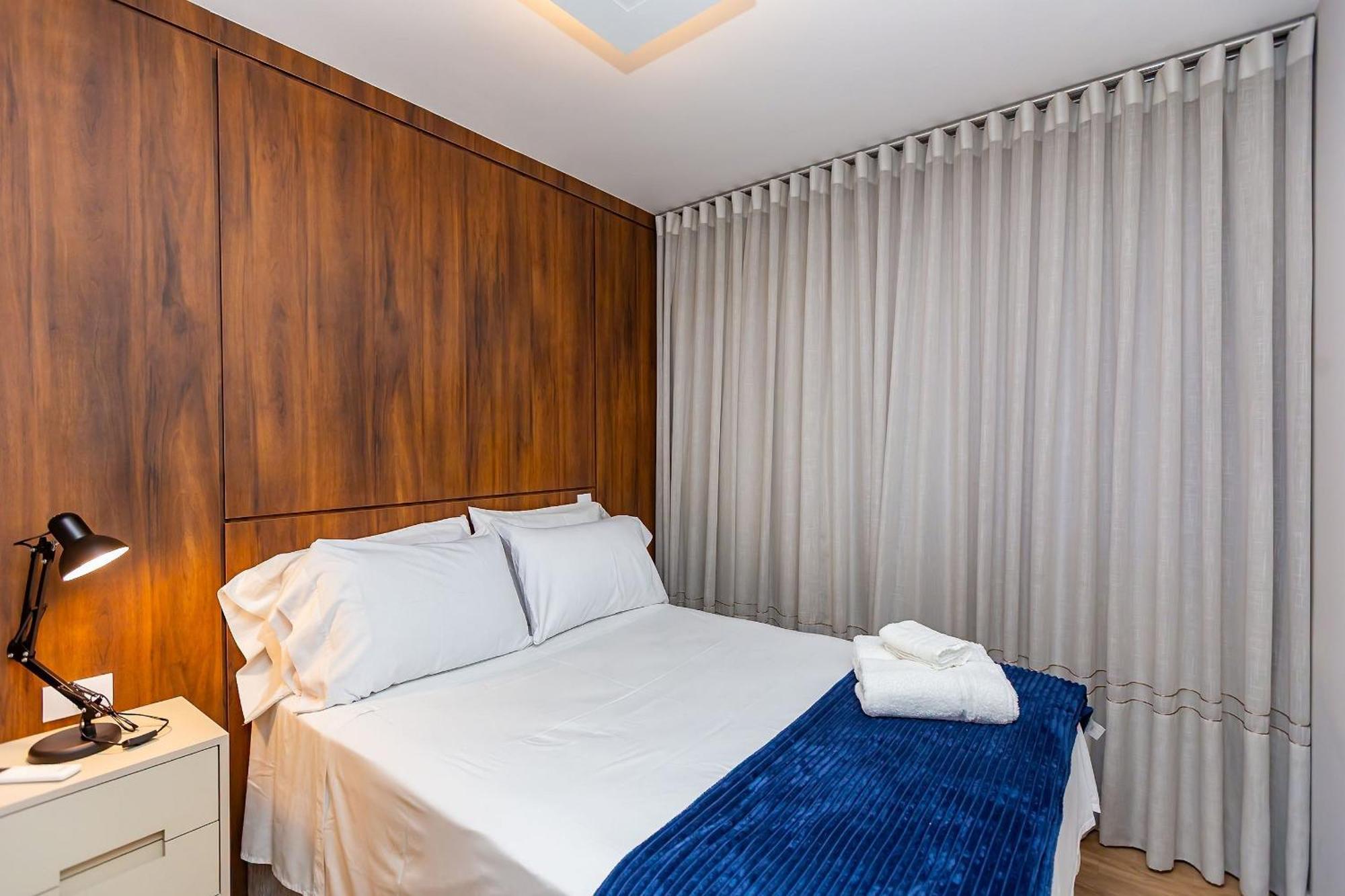 Apto Confortavel Centro/batel Apartamento