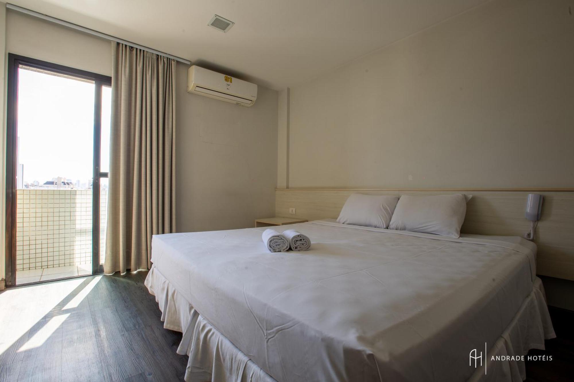 Rede Andrade Vernon Hotel