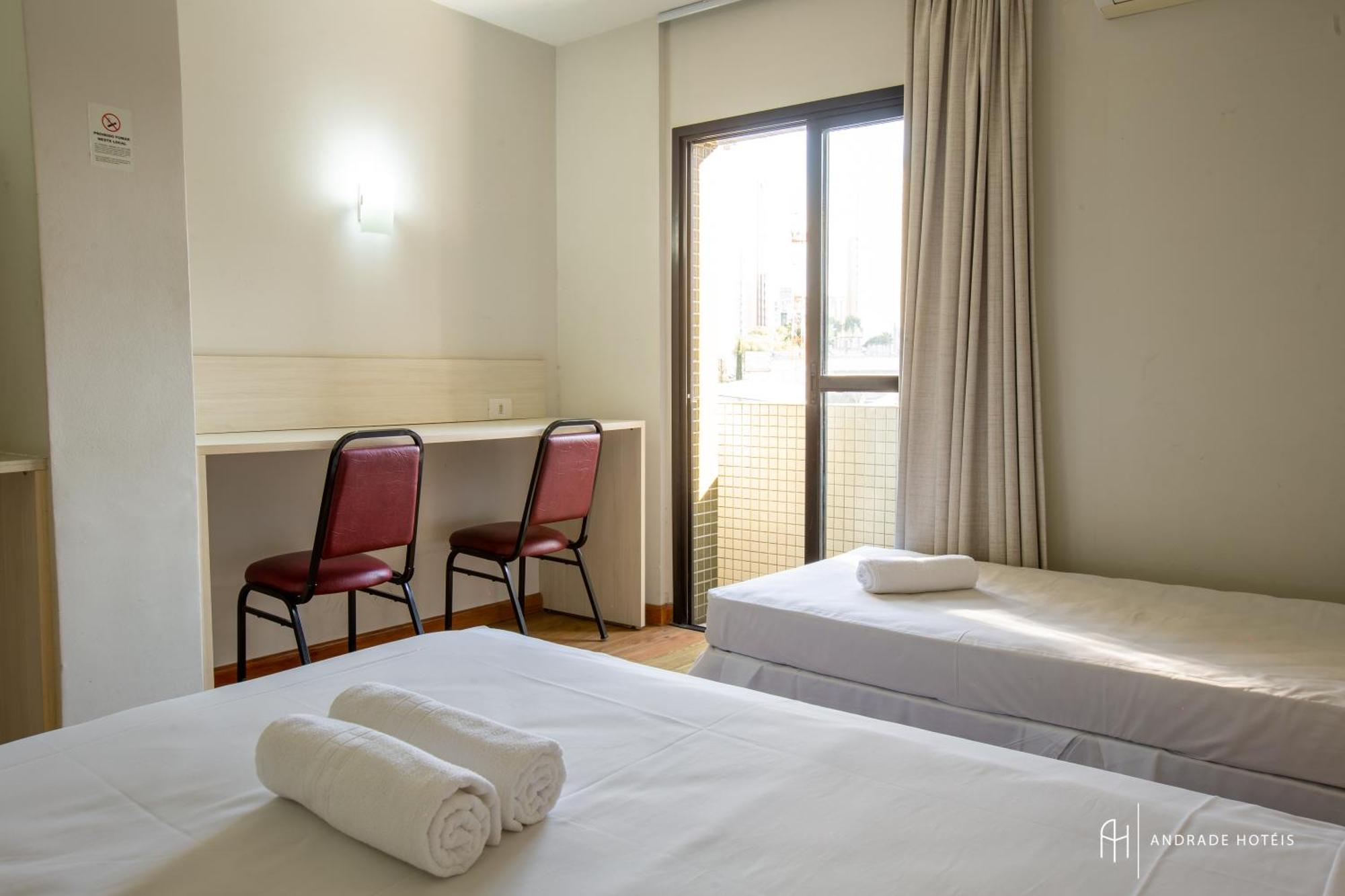 Rede Andrade Vernon Hotel