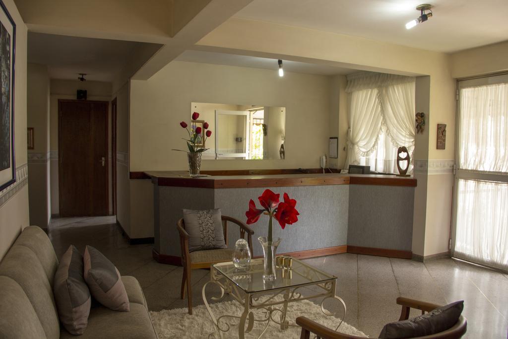 Guest house Residencial Vanessa 2*