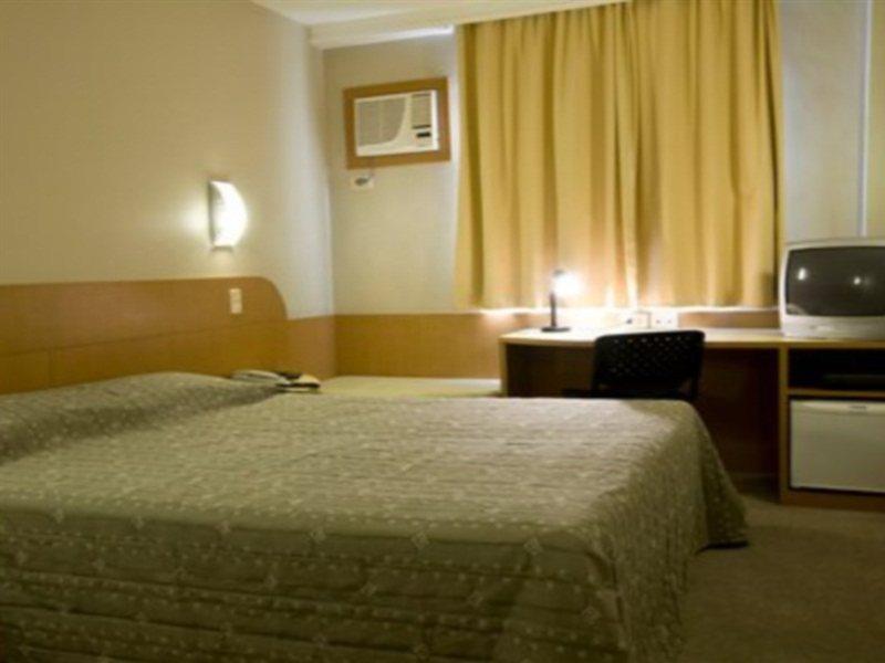 Hotel Slim Alto Da Xv 3*