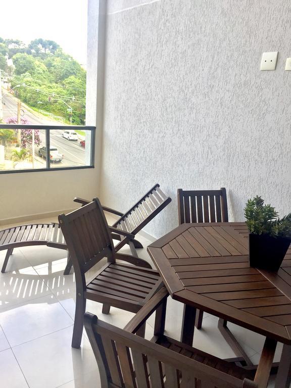 Bigorrilho Apartment