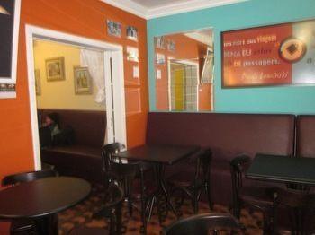 Expresso E Coffee Bar *