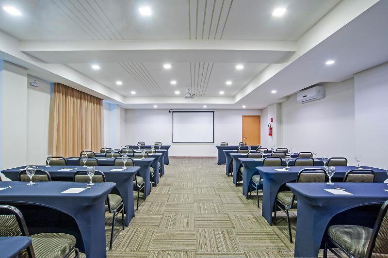 Hotel Slim Av Torres