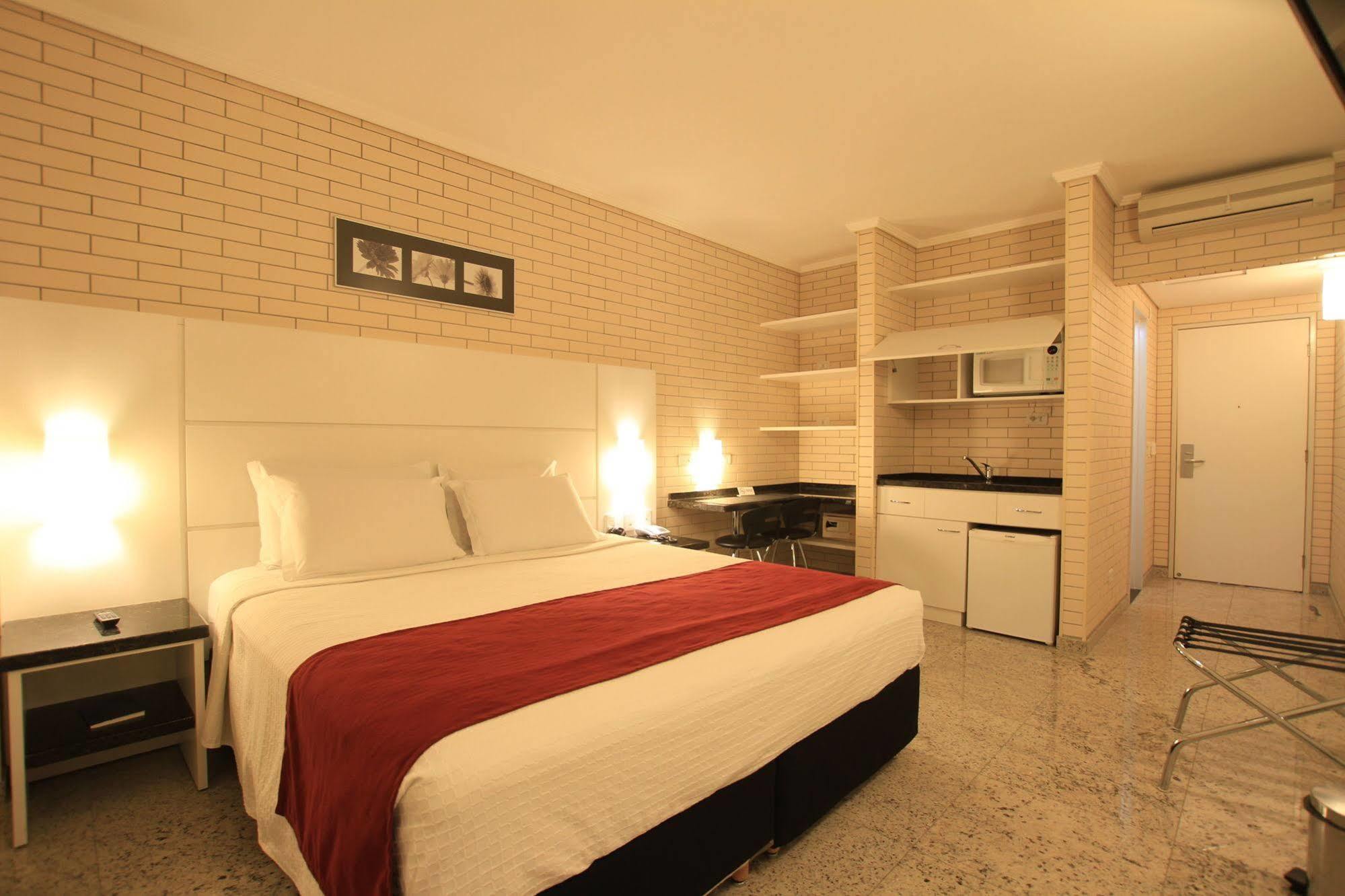 Hotel Confiance Soho Batel