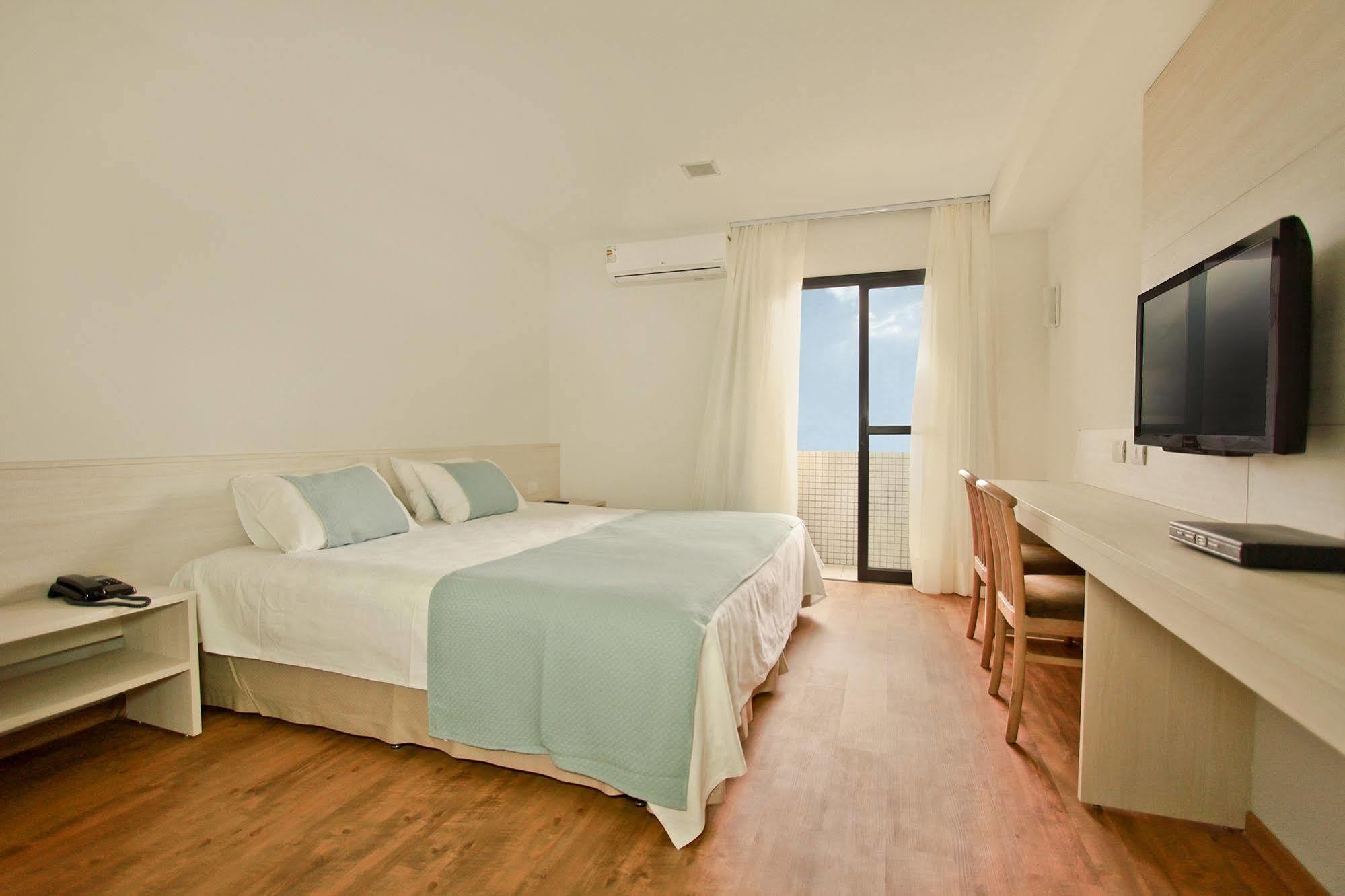 Hotel Rede Andrade Vernon