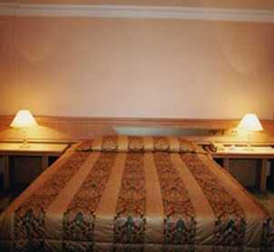 Rede Andrade Vernon Hotel 3*