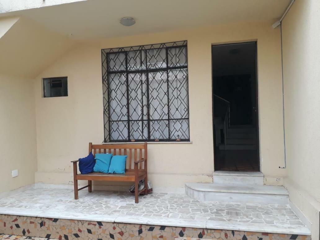 Hospedagem domiciliar Feminino Nave Mae Curitiba