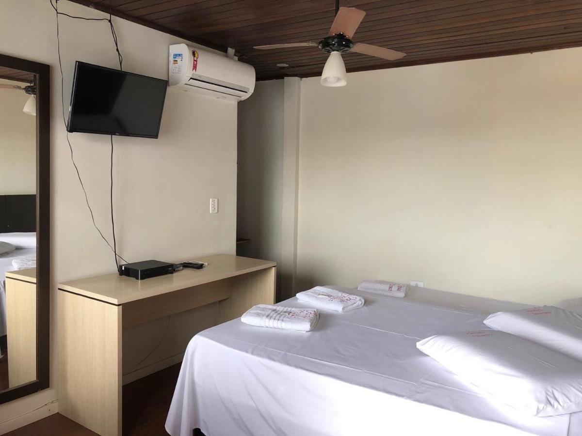 Nunes Hotel *