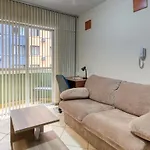 Otimo Apartamento No Centro Mobiliado E Com Garagem