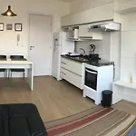 609 - Lindo Apartamento 1 quarto 1 vaga no Rebouças