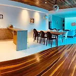 Cwb 997 Com Piscina Aquecida Jacuzzi E Playground