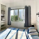 505 - Lindo Apartamento 1 Quarto decorado no Bigorrilho com todos utensilios. Ótima lozalização.