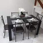 Triplex ideal para grupos. Acomoda mais de 20.