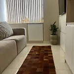 Apartamento No Centro De Curitiba,Bem Localizado E Confortavel