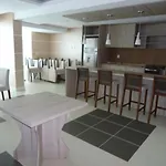 Studio Moderno E Aconchegante