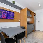 Housi Brickell One - Hbo0404