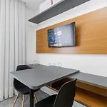 Housi Brickell One - Hbo0604