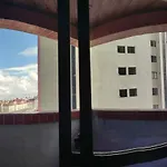 Quarto Na Regiao Central Com Alexa Integrada E Sacada