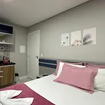 14- Studio decorado com ótima localização!!!