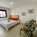 Apartamento No Cabral Em Curitiba, Com 3 Quartos Sendo Um Como Closed, E 2 Garagens