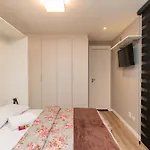 Studio Com Sacada All0717