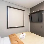 Apartamento De 1 Quarto Com Vaga - Fai1211