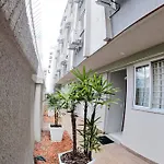 Esquina Batel - Hotel Econômico