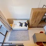 Predio Novo Proximo Ao Parque Barigui Com Coworking E Lavanderia